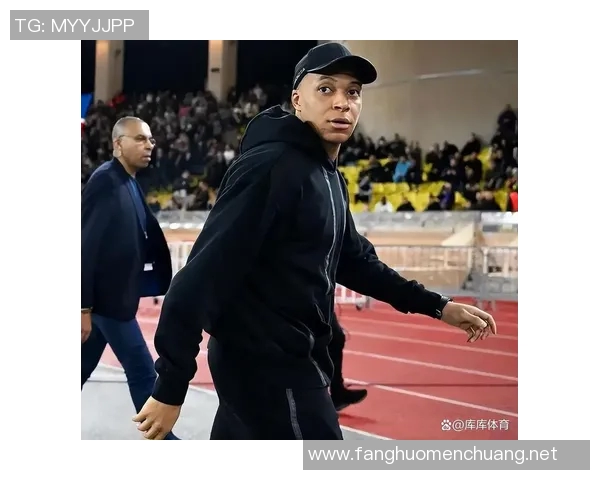 当红足球巨星意外当选总统引发体育与政治融合热潮